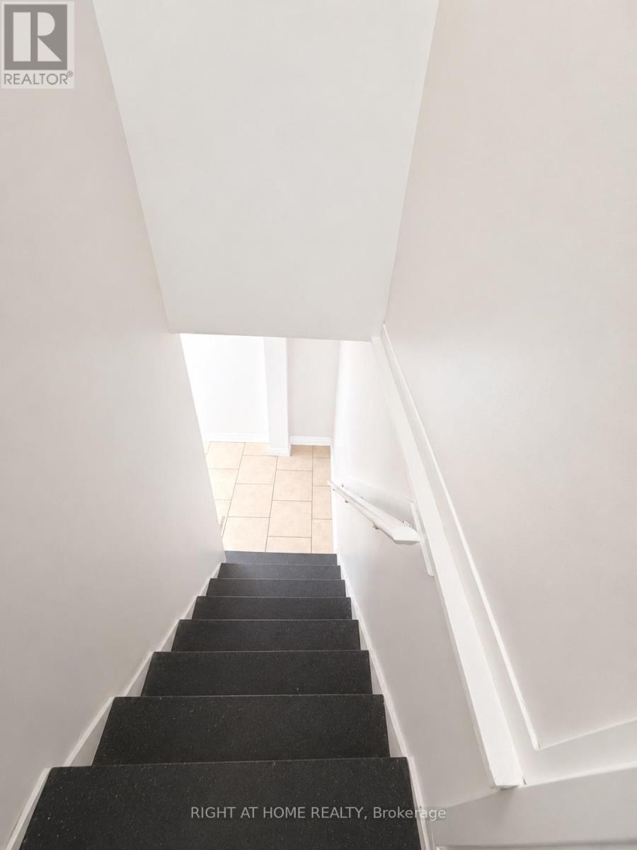 Lower - 67 Brentwood Drive, Hamilton, Ontario  L8T 3W2 - Photo 6 - X13707810