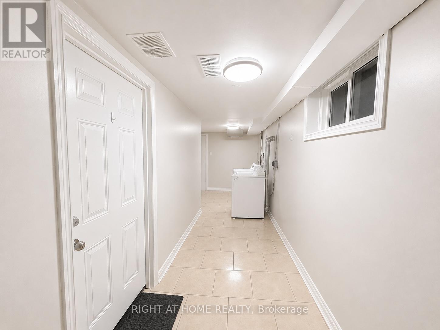 Lower - 67 Brentwood Drive, Hamilton, Ontario  L8T 3W2 - Photo 9 - X13707810