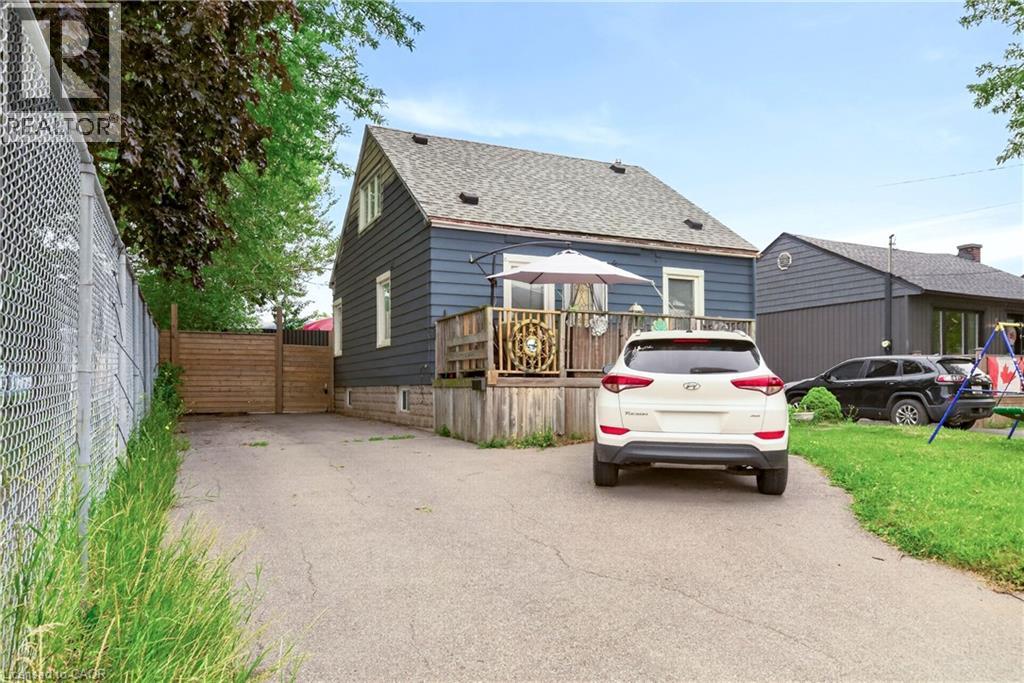1 MAHONY Avenue, Hamilton, Ontario