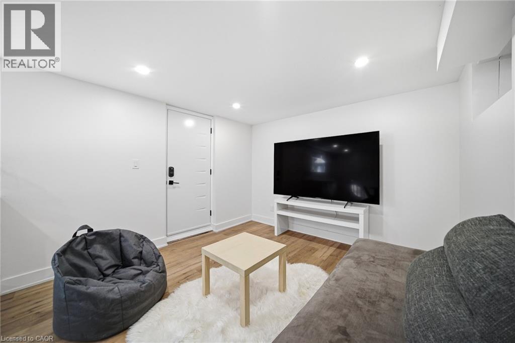 2066 Rebecca Street, Oakville, Ontario  L6L 2A2 - Photo 33 - 40849709