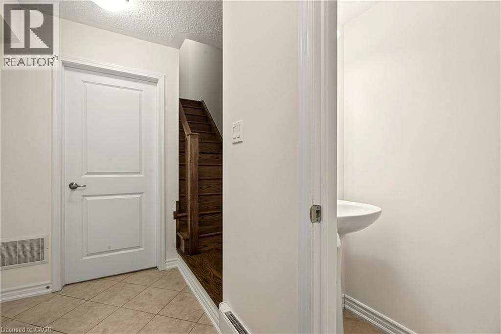 312 Jemima Drive, Oakville, Ontario  L6M 0V6 - Photo 4 - 40850045
