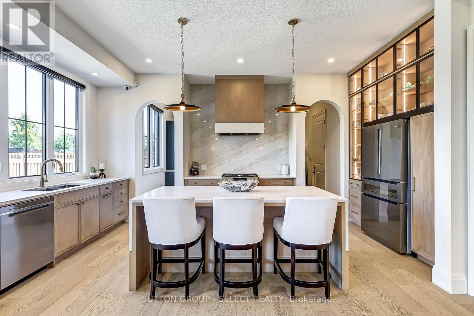 239 Foxborough Place, Thames Centre, Ontario  N0M 2P0 - Photo 11 - X13705790