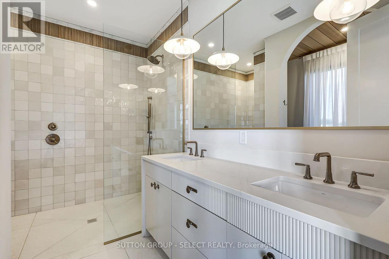 239 Foxborough Place, Thames Centre, Ontario  N0M 2P0 - Photo 28 - X13705790