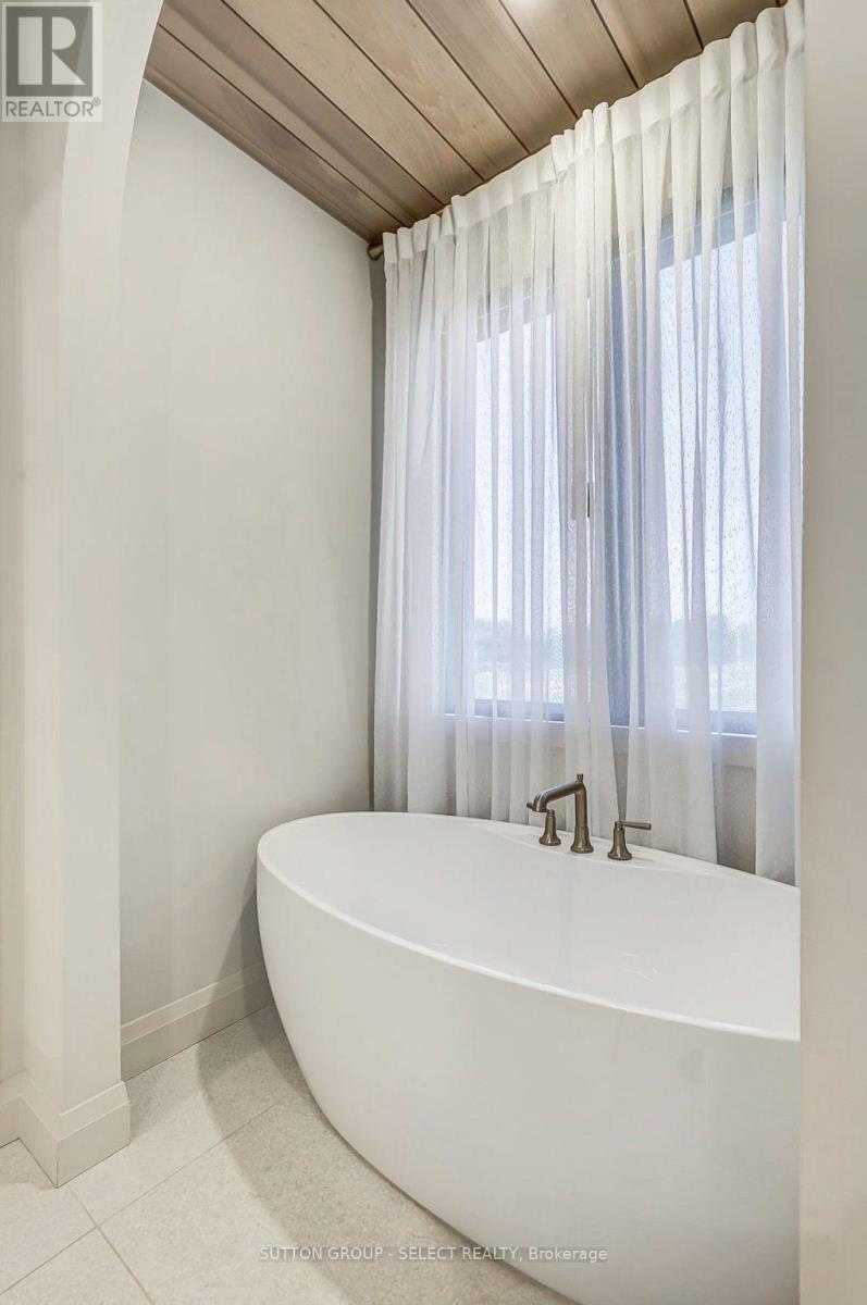 239 Foxborough Place, Thames Centre, Ontario  N0M 2P0 - Photo 29 - X13705790