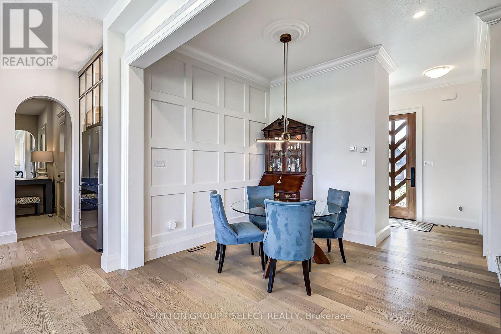 239 Foxborough Place, Thames Centre, Ontario  N0M 2P0 - Photo 3 - X13705790