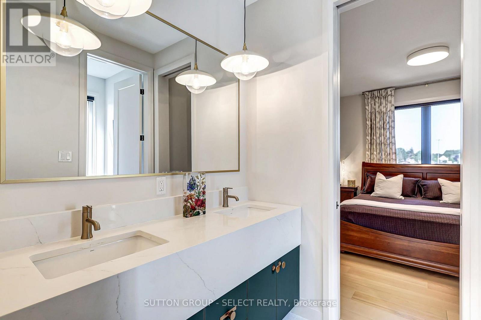 239 Foxborough Place, Thames Centre, Ontario  N0M 2P0 - Photo 35 - X13705790
