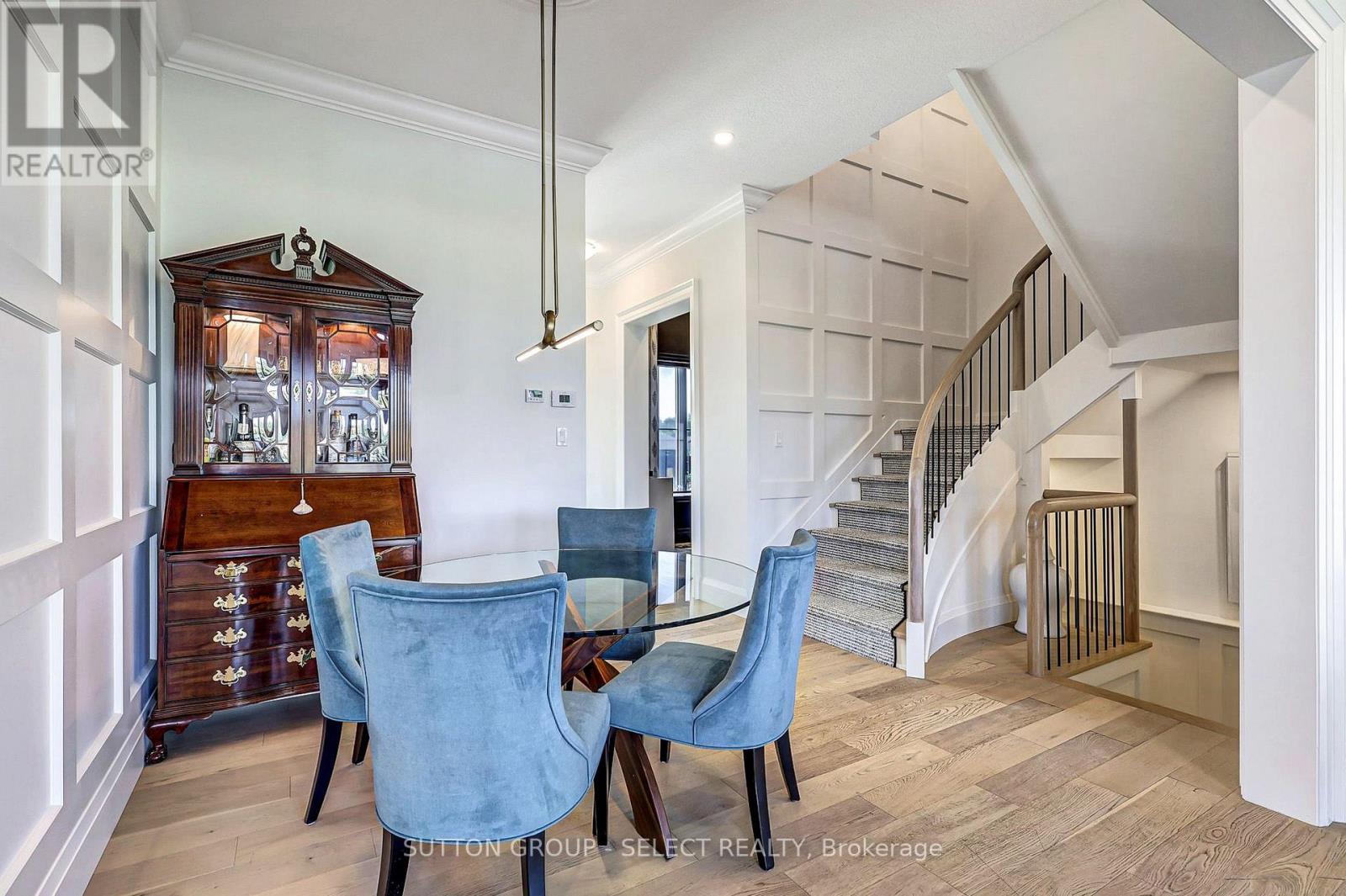 239 Foxborough Place, Thames Centre, Ontario  N0M 2P0 - Photo 4 - X13705790