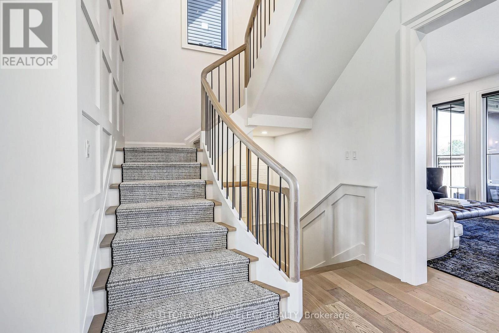 239 Foxborough Place, Thames Centre, Ontario  N0M 2P0 - Photo 5 - X13705790