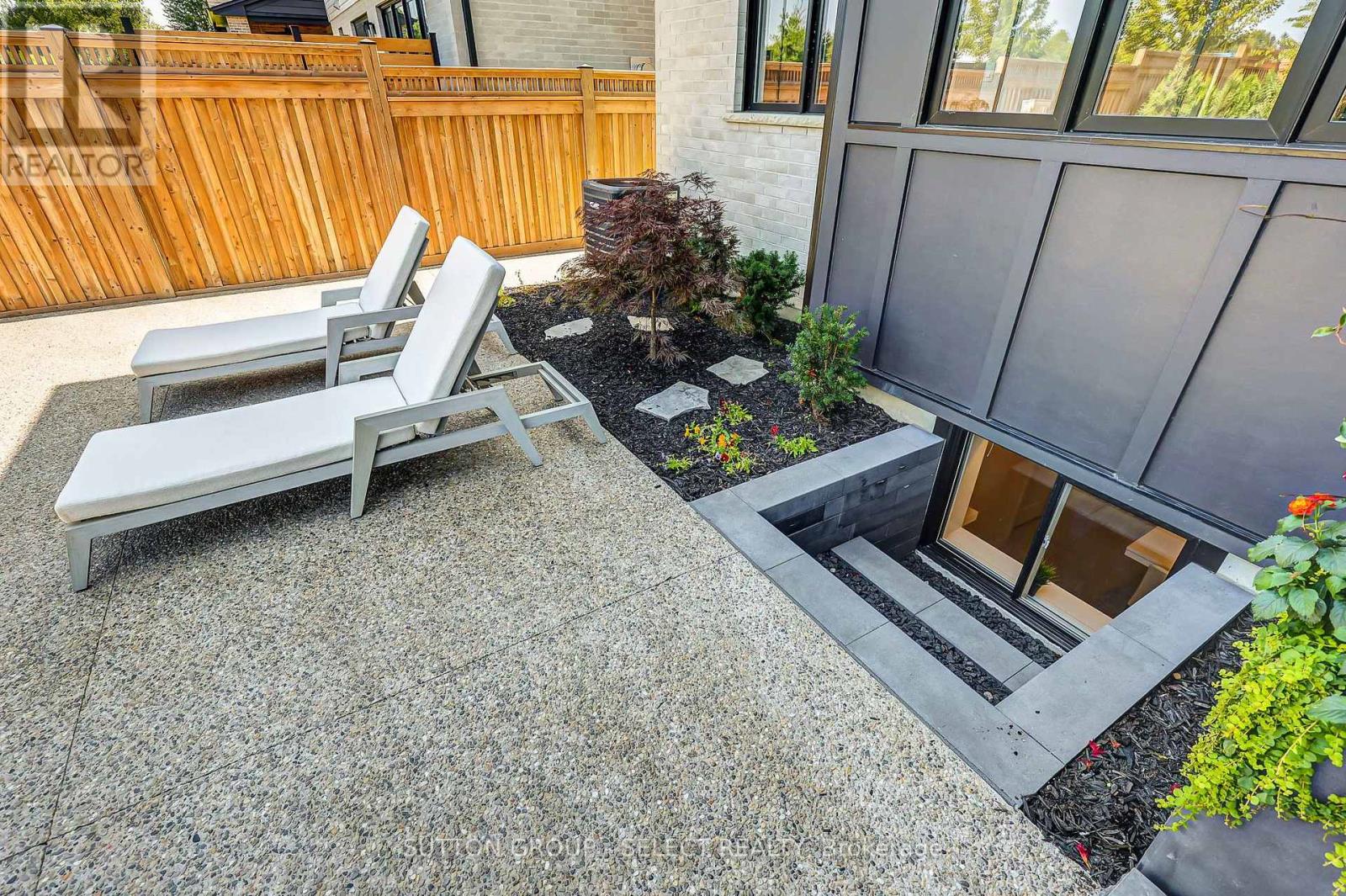 239 Foxborough Place, Thames Centre, Ontario  N0M 2P0 - Photo 47 - X13705790
