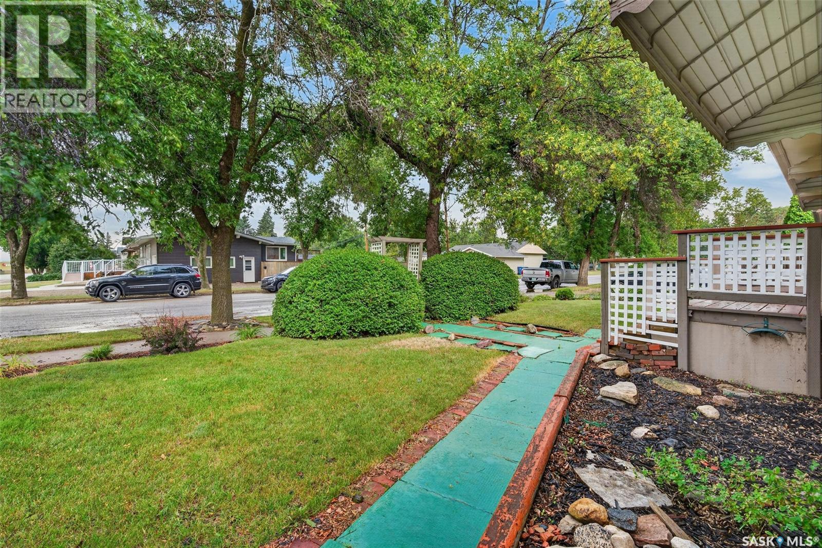 302 Bemford Street, Melfort, Saskatchewan  S0E 1A0 - Photo 8 - SK046449