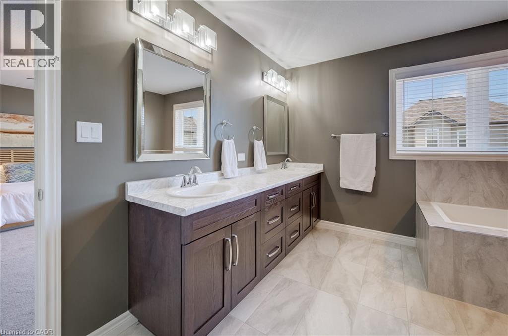 683 Pelham Street, Waterloo, Ontario  N2K 0C2 - Photo 31 - 40850279