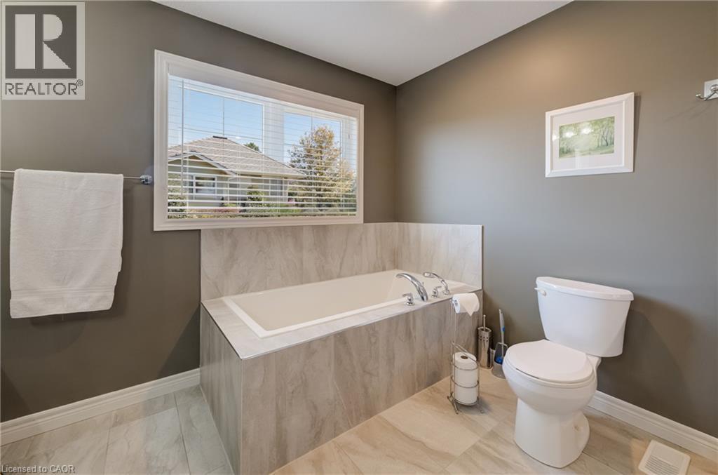 683 Pelham Street, Waterloo, Ontario  N2K 0C2 - Photo 24 - 40850279