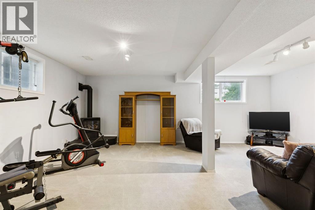 21 Covehaven Gardens Ne, Calgary, Alberta  T3K 5W3 - Photo 23 - A2337396