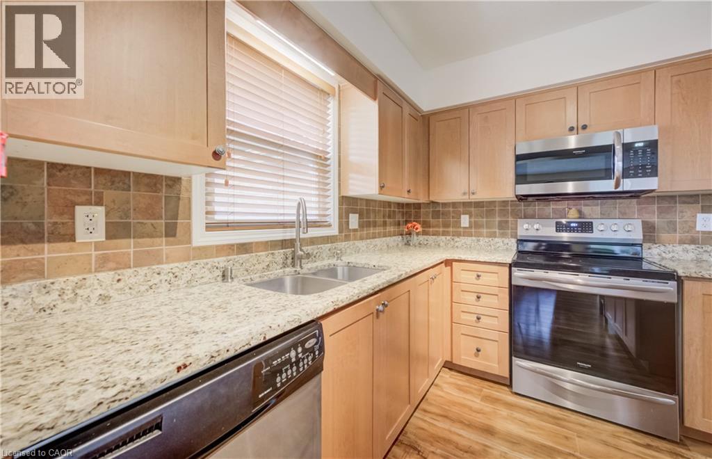 521 Snowdrop Court, Kitchener, Ontario  N2E 4G4 - Photo 7 - 40852829