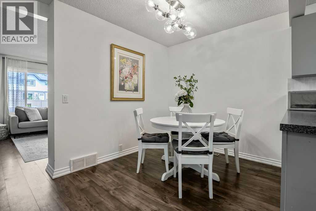 161 Woodborough Terrace SW, Calgary, Alberta  T2W 5B4 - Photo 8 - A2338617