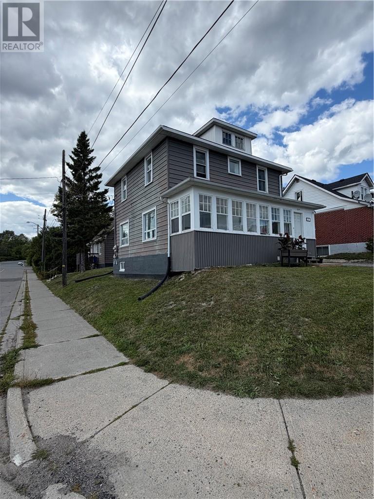 231 Whittaker & 408 Isabel, Sudbury, Ontario  P3C 1J7 - Photo 4 - 2129914