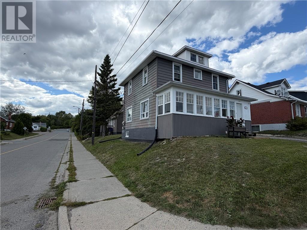 231 Whittaker & 408 Isabel, Sudbury, Ontario  P3C 1J7 - Photo 5 - 2129886