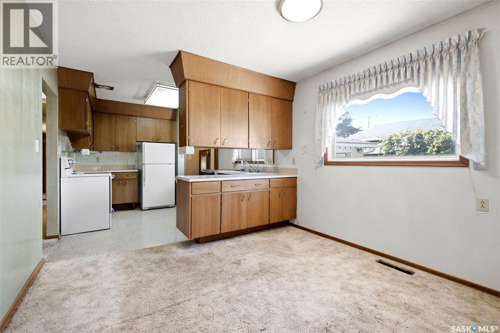 4023 Mcphail Avenue, Regina, Saskatchewan  S4S 1G1 - Photo 10 - SK046486
