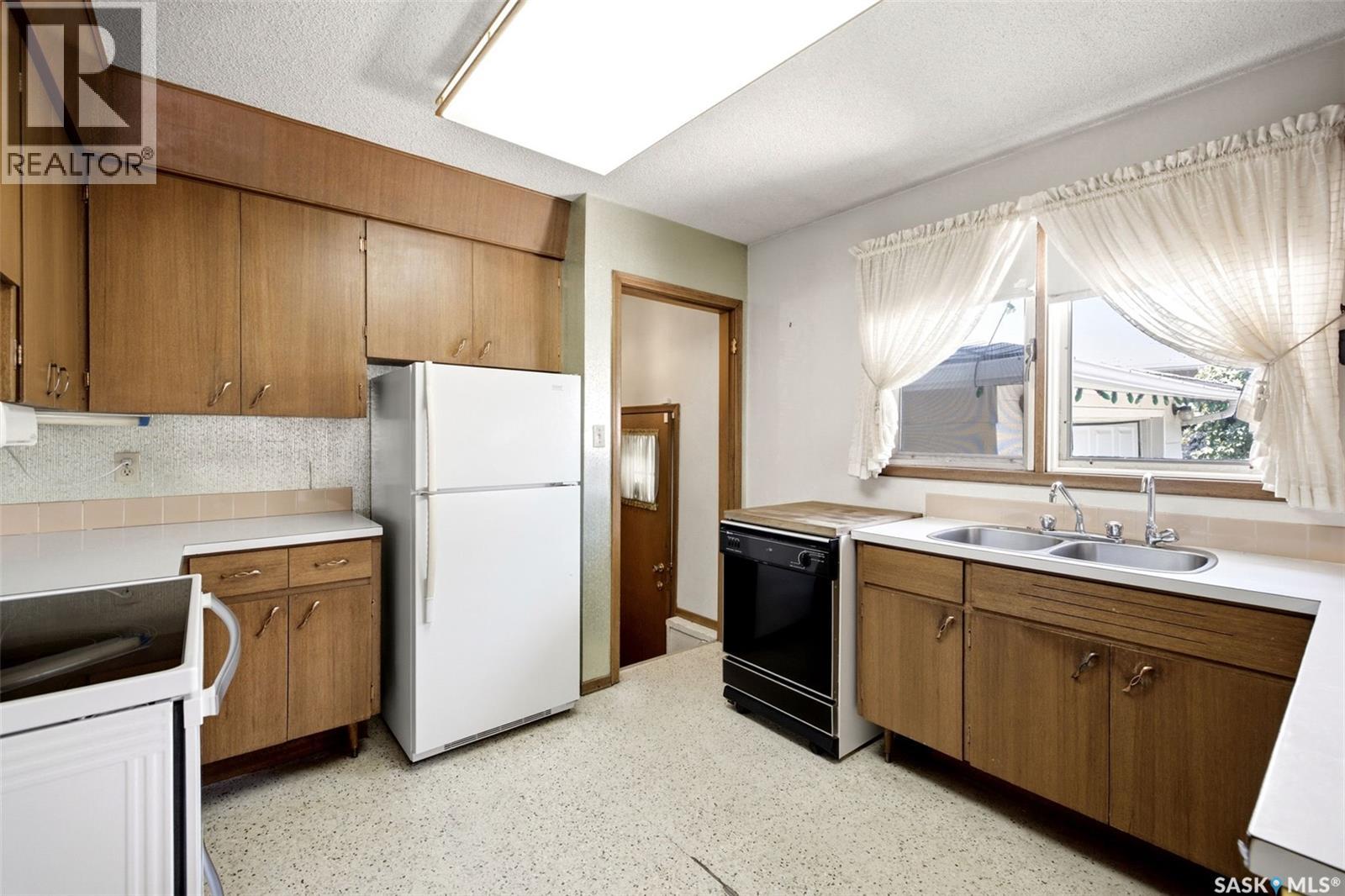4023 Mcphail Avenue, Regina, Saskatchewan  S4S 1G1 - Photo 12 - SK046486