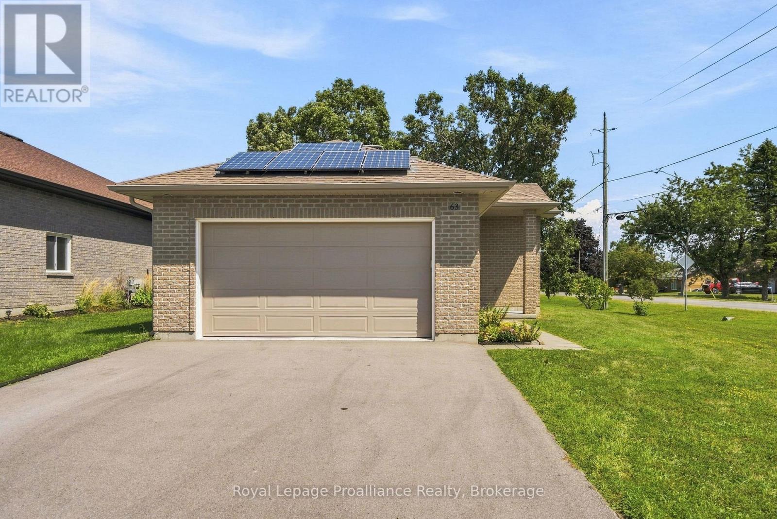 63 Freedom Crescent, Quinte West, Ontario  K8V 0C2 - Photo 2 - X13707870