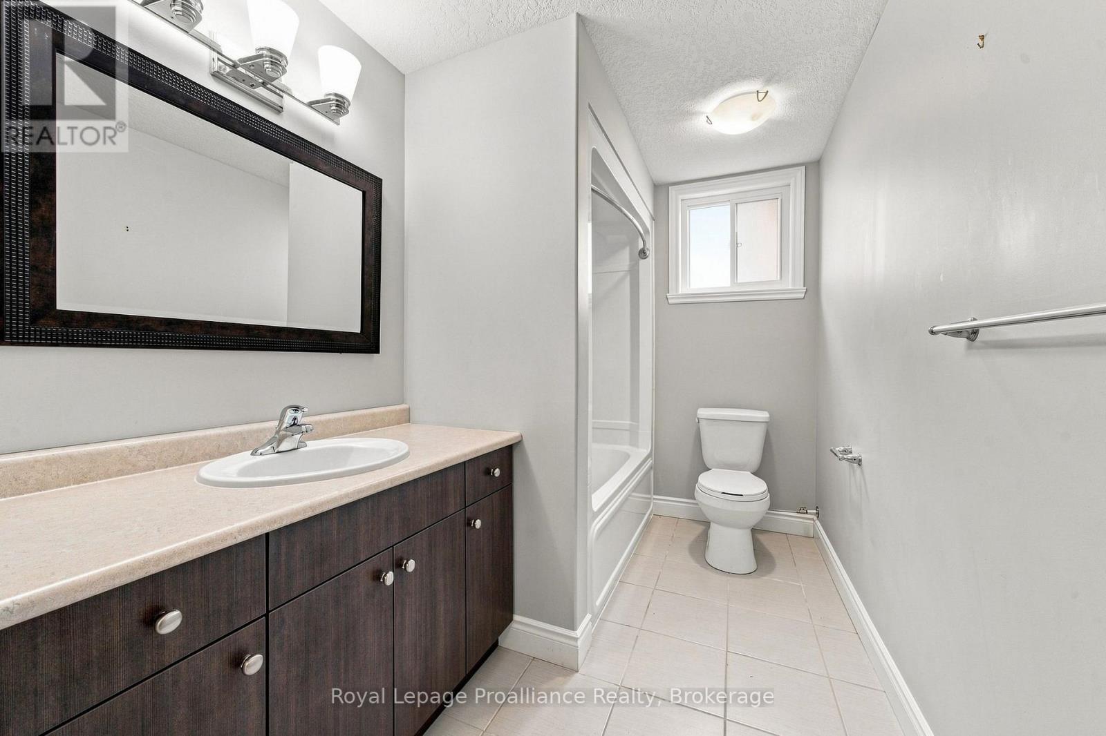 63 Freedom Crescent, Quinte West, Ontario  K8V 0C2 - Photo 35 - X13707870