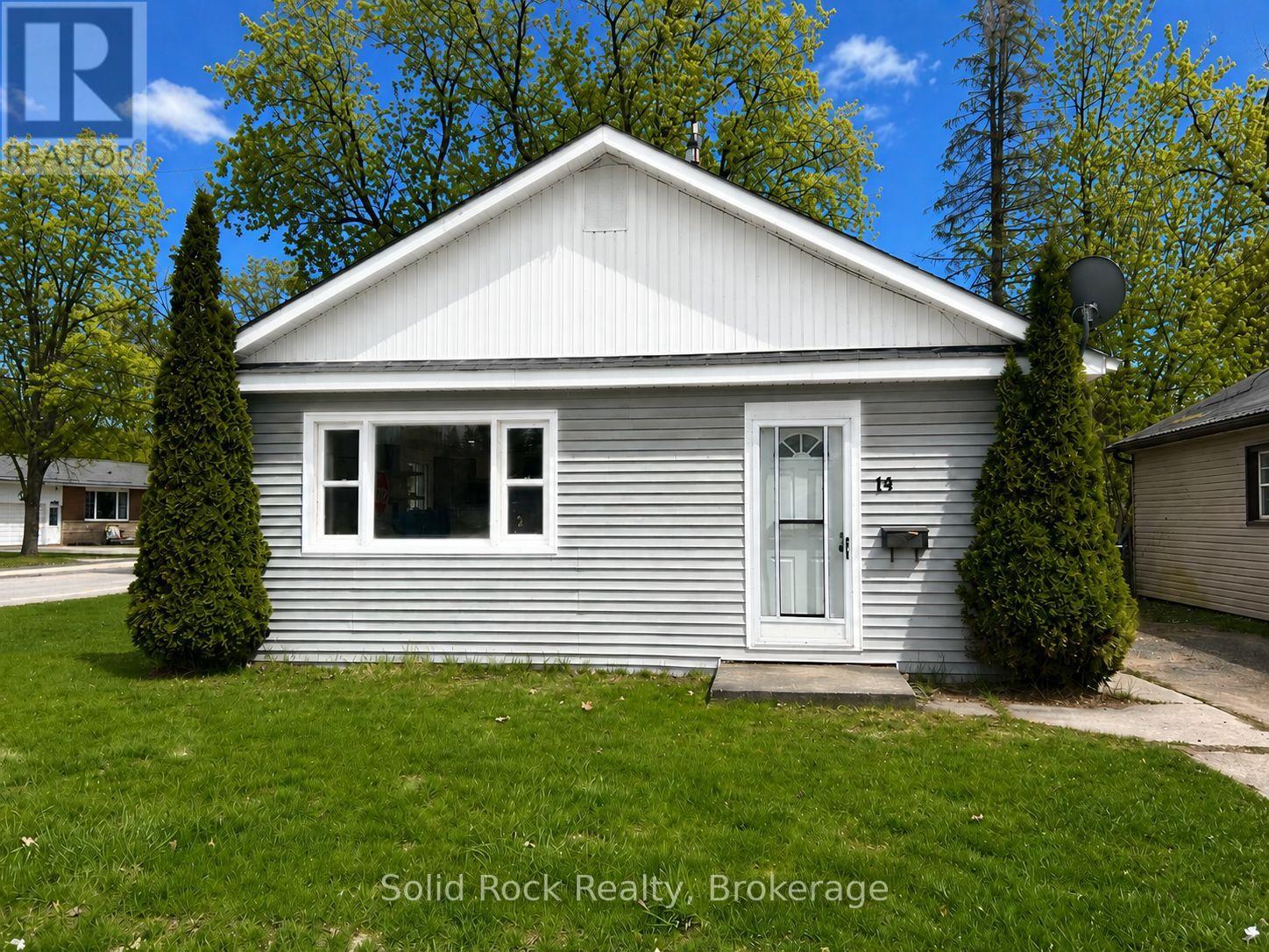 14 Linn Street — photo 1