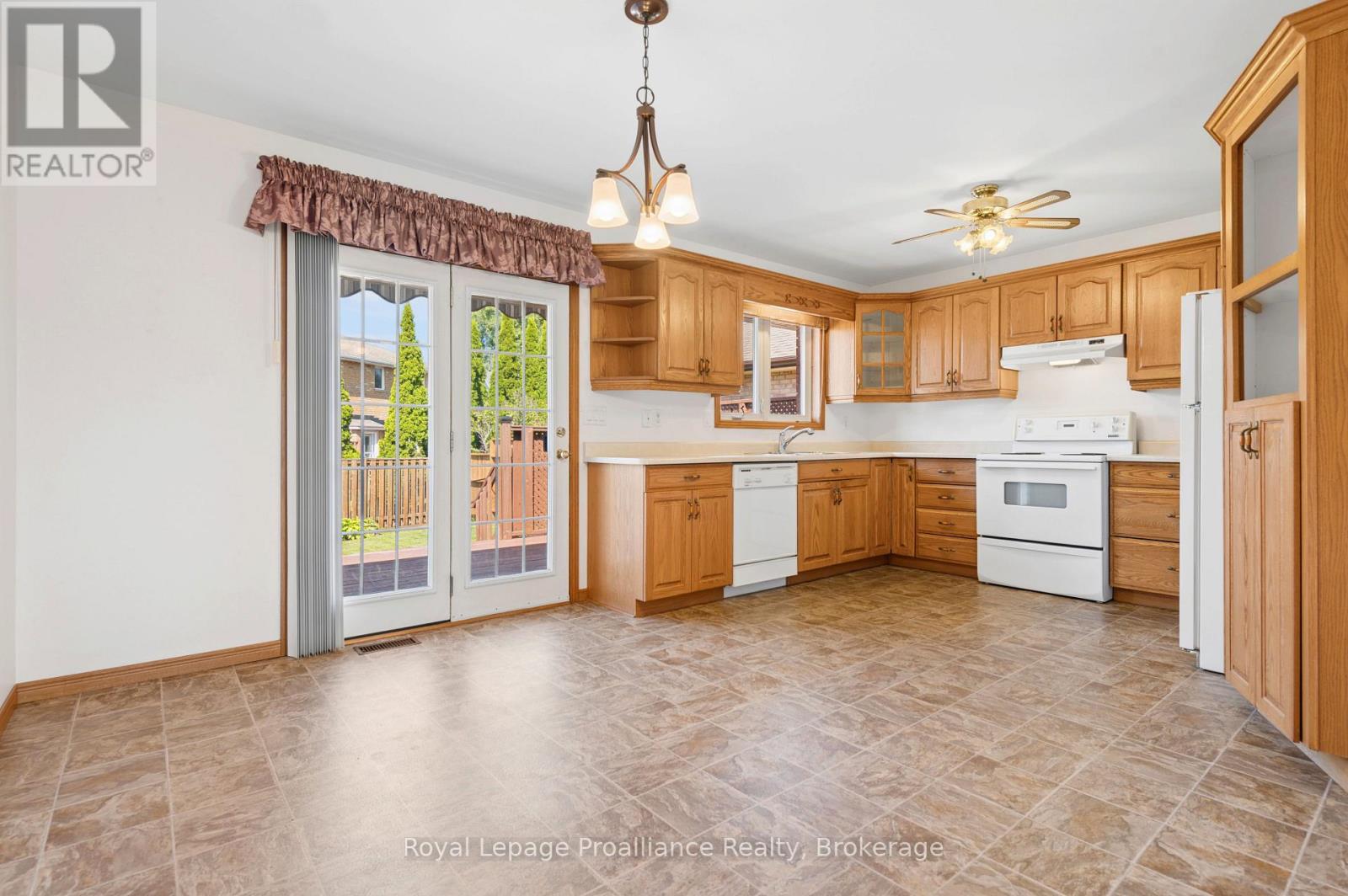 4 Wilmot Court, Belleville, Ontario  K8P 5H1 - Photo 12 - X13707994