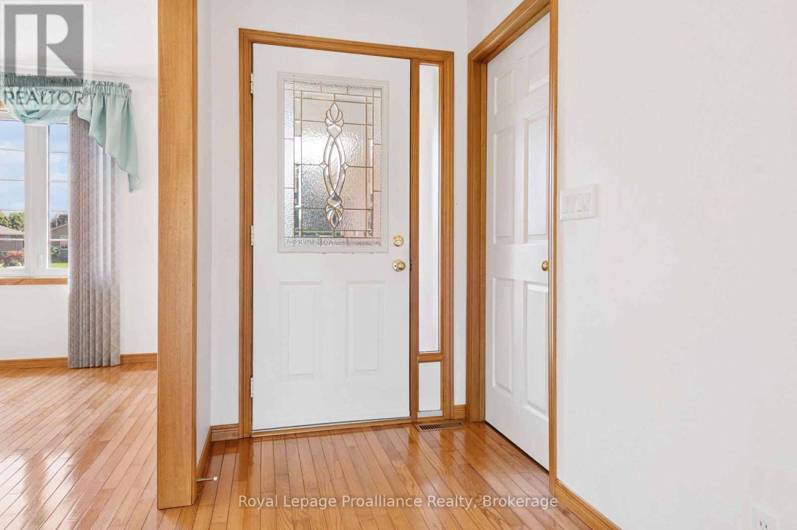 4 Wilmot Court, Belleville, Ontario  K8P 5H1 - Photo 7 - X13707994
