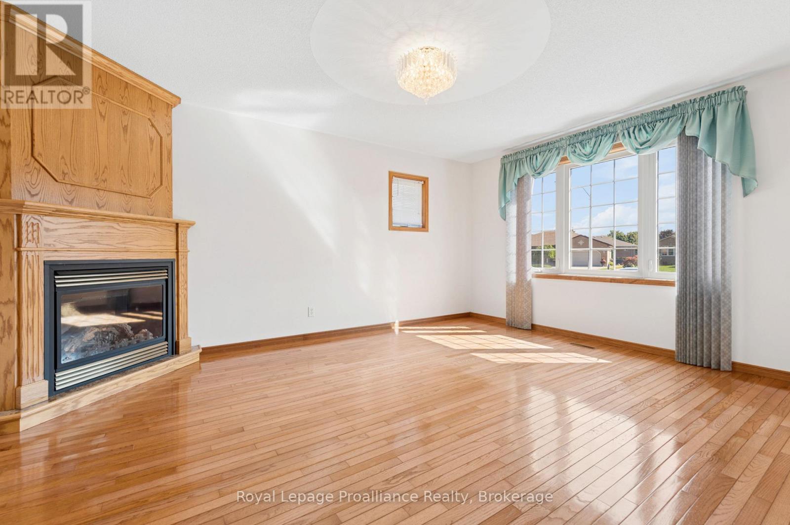 4 Wilmot Court, Belleville, Ontario  K8P 5H1 - Photo 8 - X13707994
