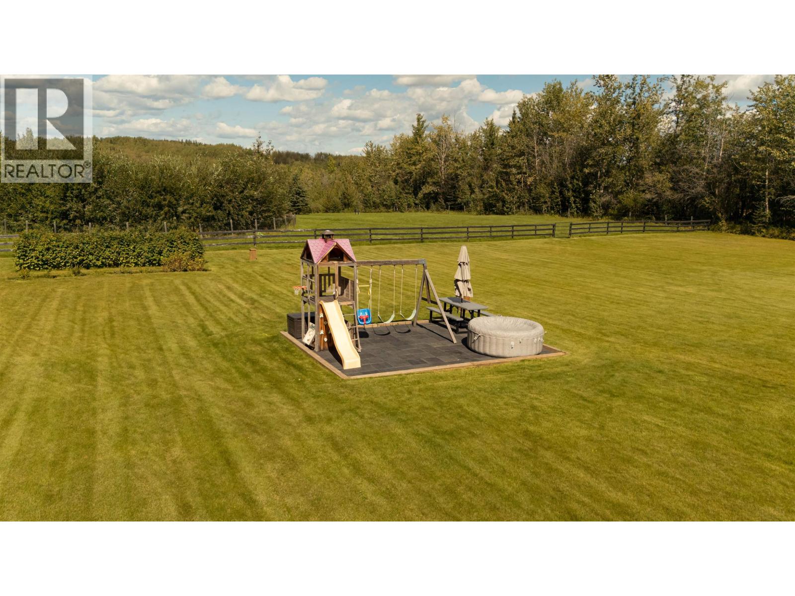 13609 Bluejay Street, Fort St. John, British Columbia  V0C 1H0 - Photo 35 - R3158132
