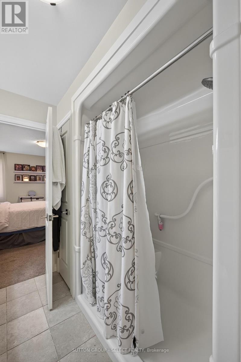 17 Cortland Terrace, St. Thomas, Ontario  N5R 0J6 - Photo 14 - X13707864