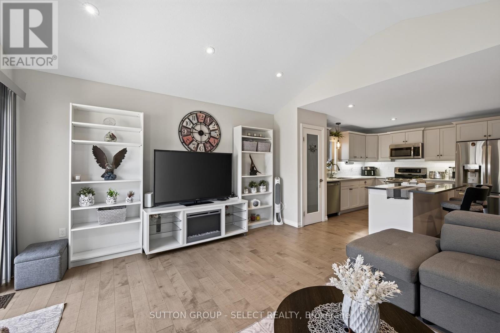 17 Cortland Terrace, St. Thomas, Ontario  N5R 0J6 - Photo 6 - X13707864