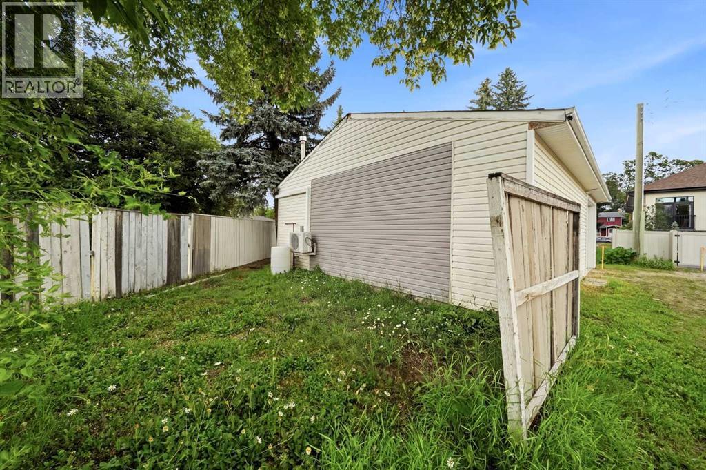 3742 44 Avenue, Red Deer, Alberta  T4N 3H5 - Photo 11 - A2337753