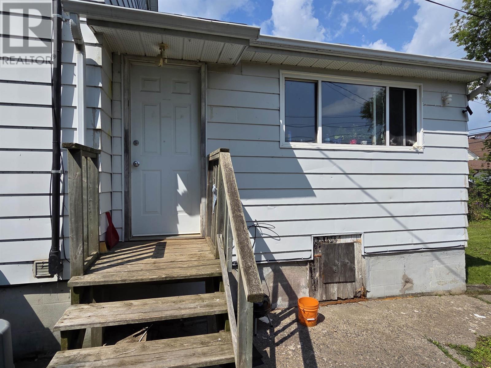 115 Cameron St, Thunder Bay, Ontario  P7C 2G7 - Photo 4 - TB2602490