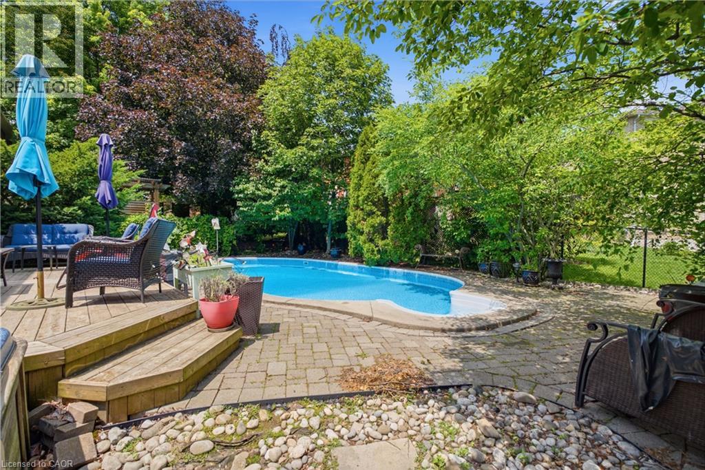 131 Huntingwood Avenue, Hamilton, Ontario  L9H 6X5 - Photo 47 - 40853793
