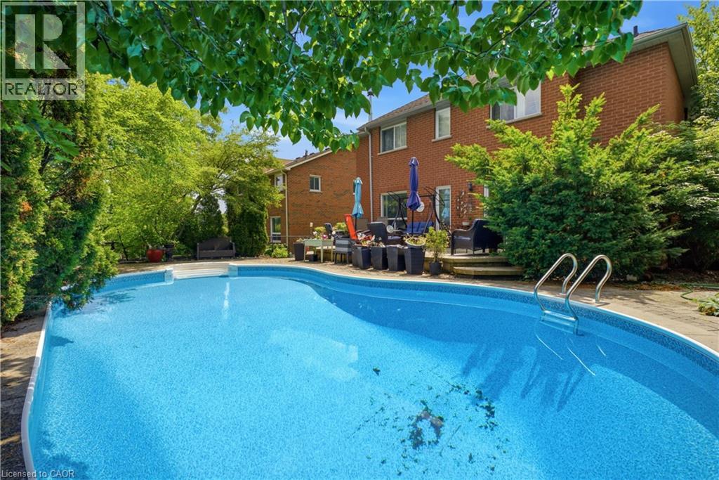 131 Huntingwood Avenue, Hamilton, Ontario  L9H 6X5 - Photo 44 - 40853793