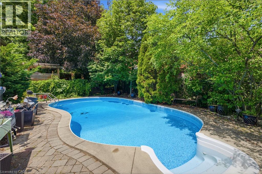 131 Huntingwood Avenue, Hamilton, Ontario  L9H 6X5 - Photo 46 - 40853793