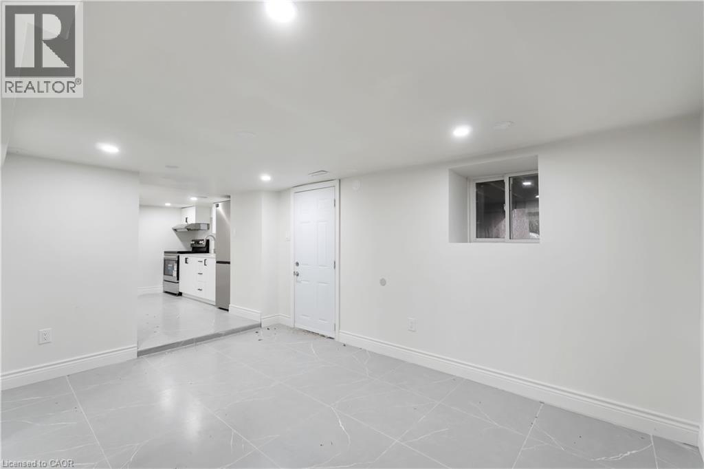 18 Mountain Street Unit# 3, Grimsby, Ontario  L3M 3J8 - Photo 3 - 40857512