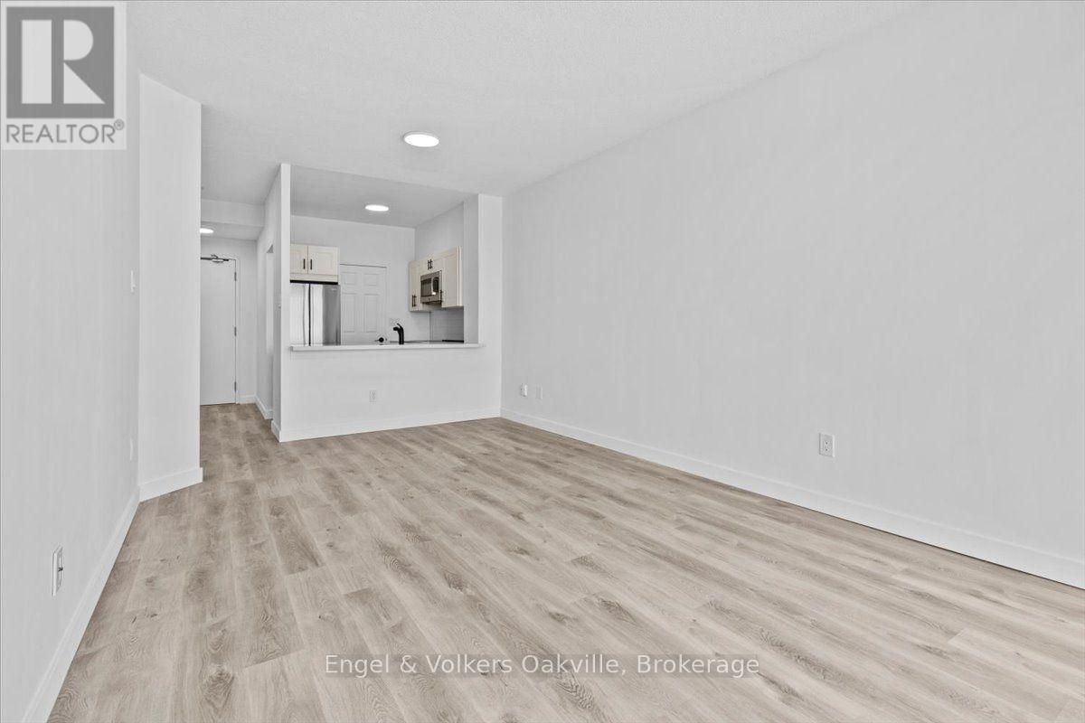 511 - 2511 Lakeshore Road W, Oakville, Ontario  L6L 6L9 - Photo 13 - W13707882
