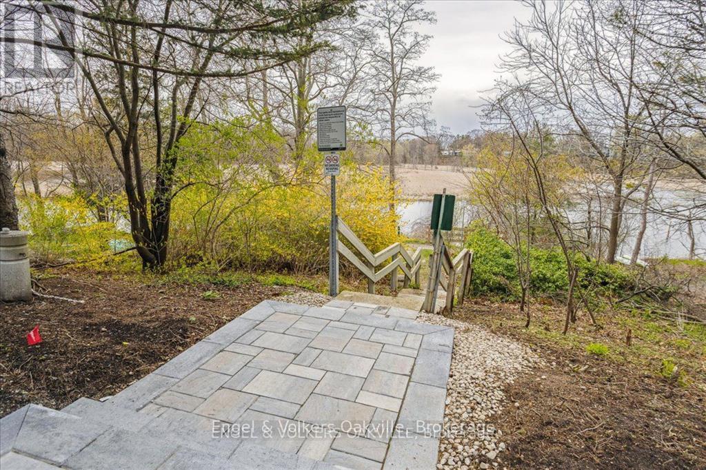 511 - 2511 Lakeshore Road W, Oakville, Ontario  L6L 6L9 - Photo 29 - W13707882