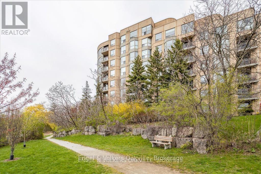 511 - 2511 Lakeshore Road W, Oakville, Ontario  L6L 6L9 - Photo 32 - W13707882