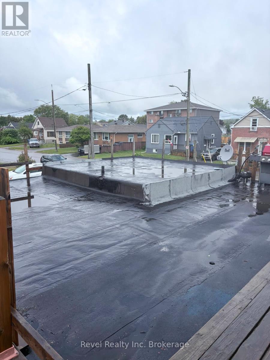 1009 Algonquin Avenue, North Bay, Ontario  P1B 4X9 - Photo 13 - X13707952
