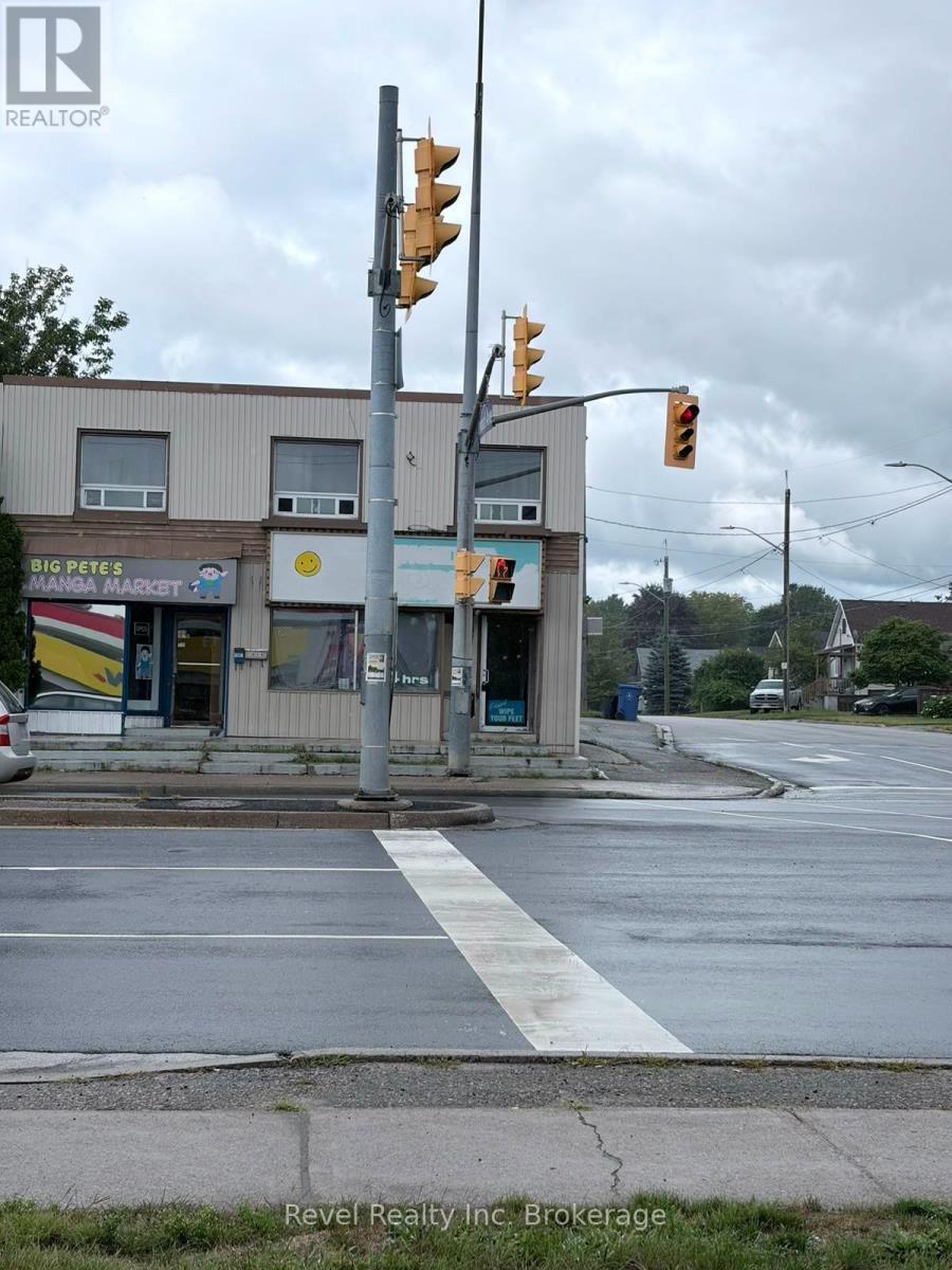 1009 Algonquin Avenue, North Bay, Ontario  P1B 4X9 - Photo 3 - X13707952
