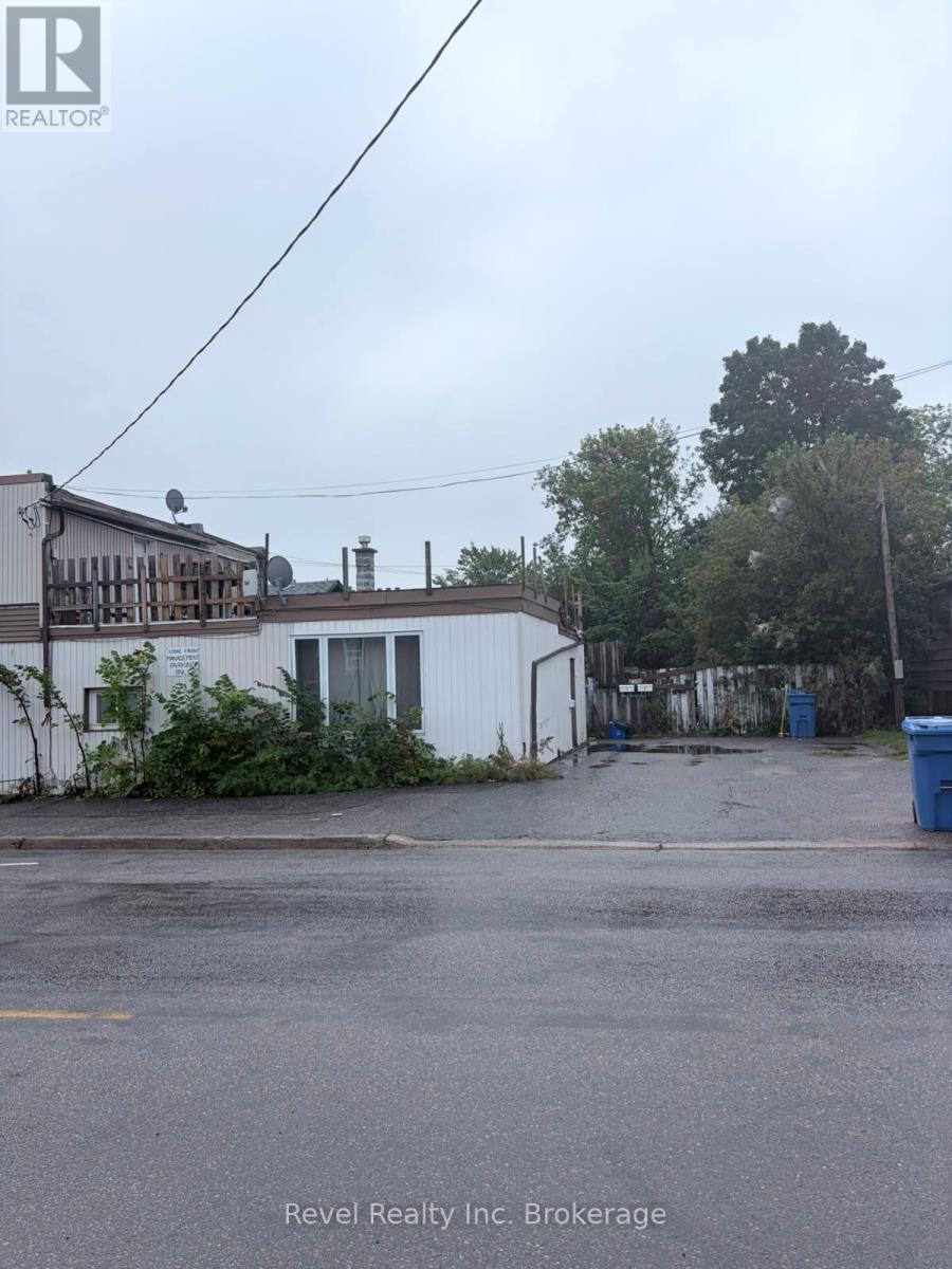 1009 Algonquin Avenue, North Bay, Ontario  P1B 4X9 - Photo 5 - X13707952