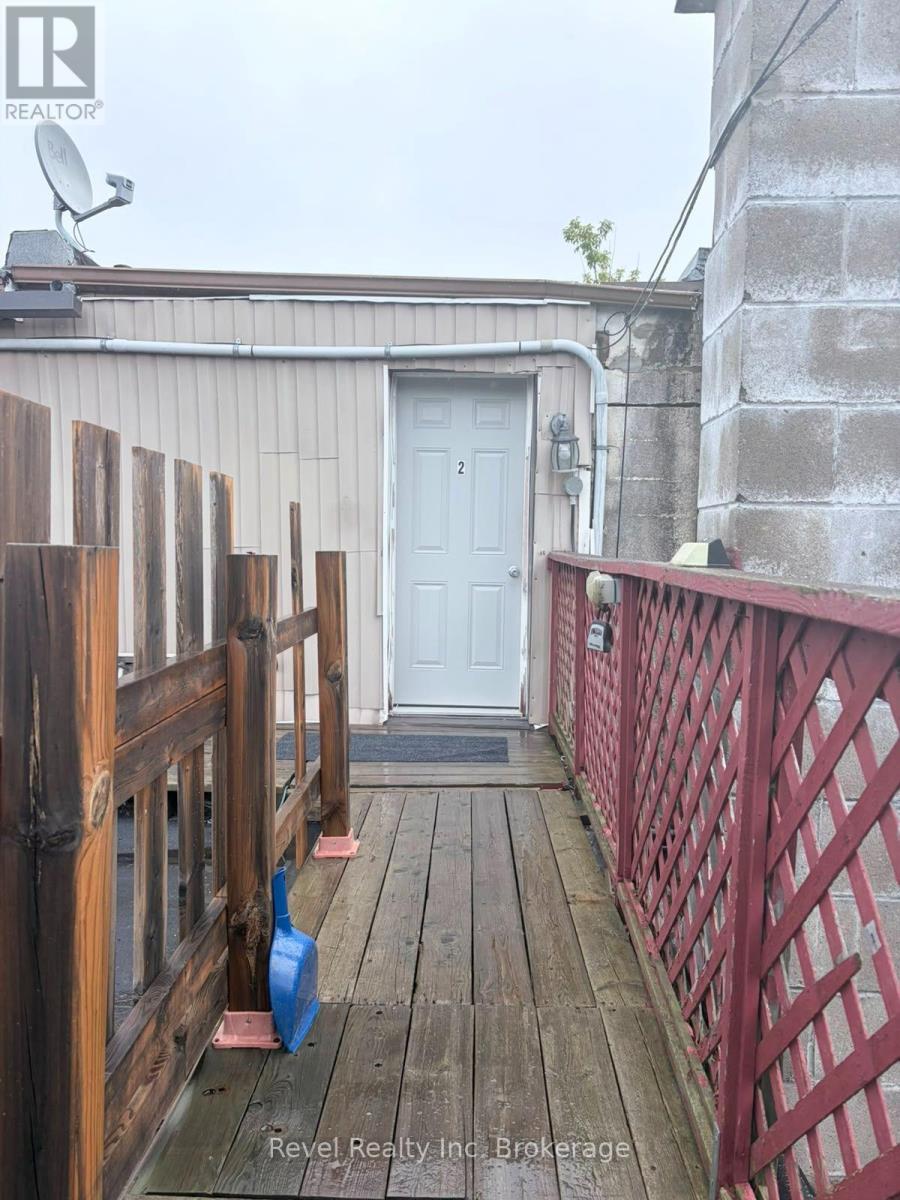 1009 Algonquin Avenue, North Bay, Ontario  P1B 4X9 - Photo 8 - X13707952