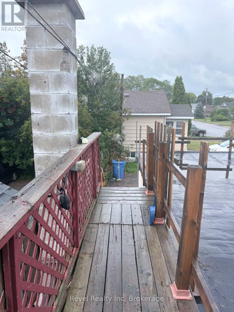 1009 Algonquin Avenue, North Bay, Ontario  P1B 4X9 - Photo 9 - X13707952