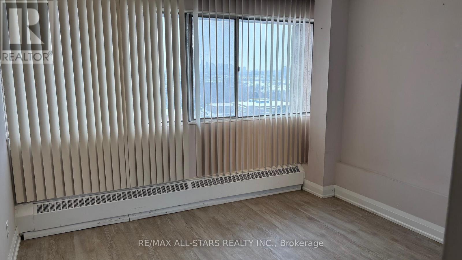 1906 - 10 Sunny Glenway, Toronto, Ontario  M3C 2Z3 - Photo 12 - C13707922