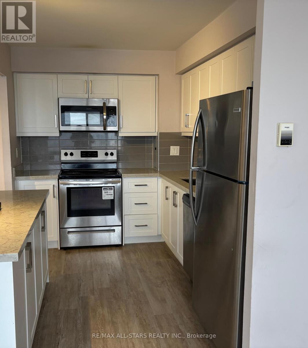 1906 - 10 Sunny Glenway, Toronto, Ontario  M3C 2Z3 - Photo 4 - C13707922