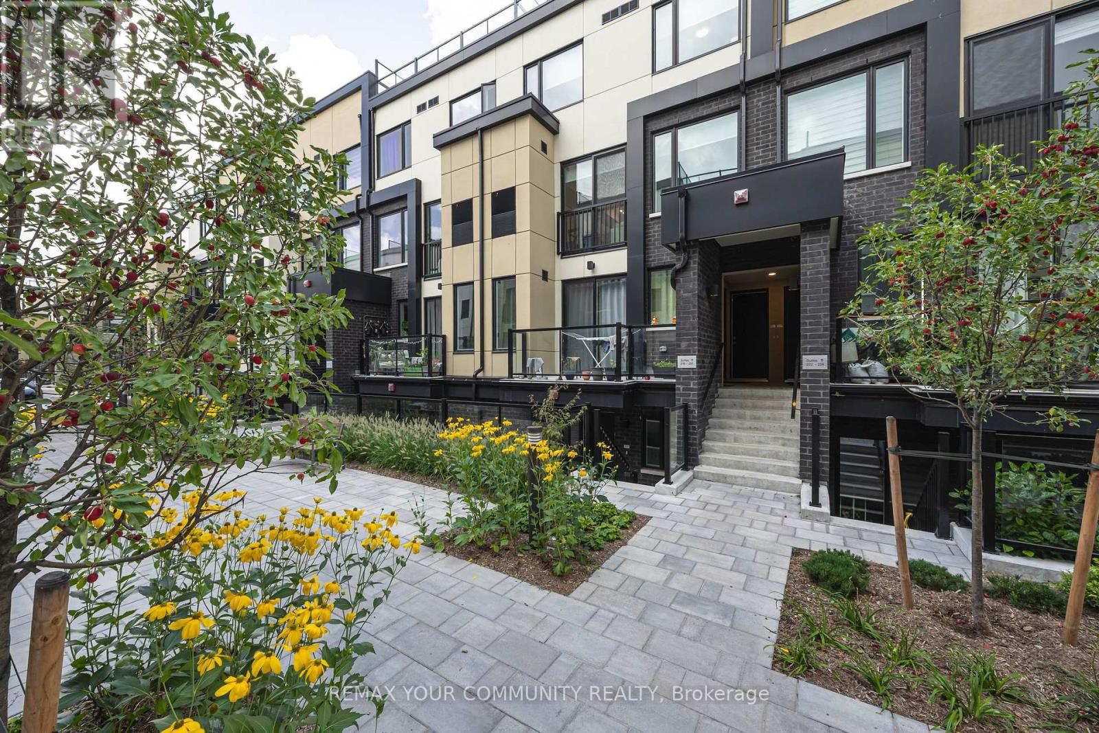 220 - 1650 VICTORIA PARK AVENUE, Toronto, Ontario