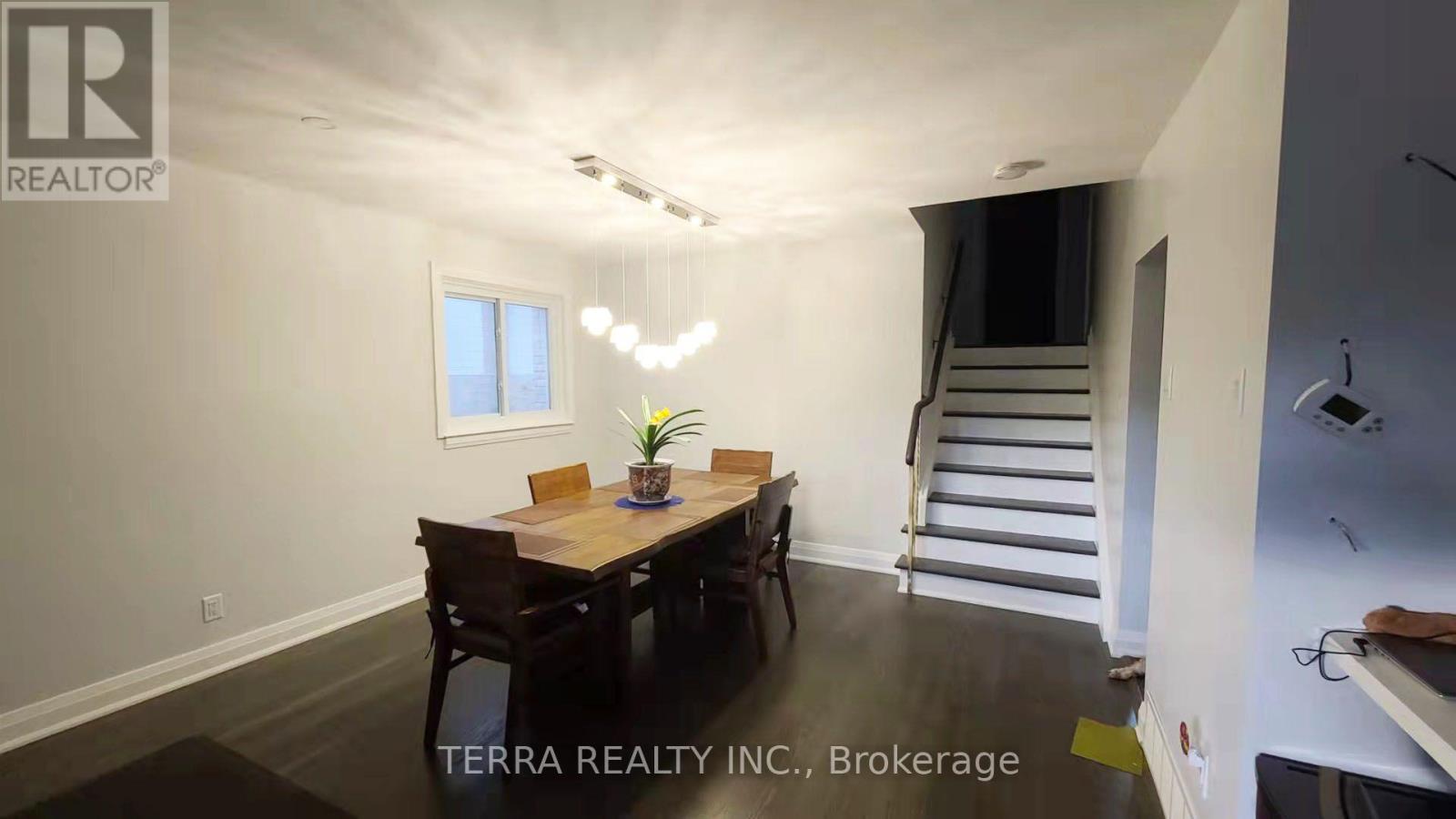 Main Floor - 157 Darlingside Drive, Toronto, Ontario  M1E 3P4 - Photo 3 - E13707860